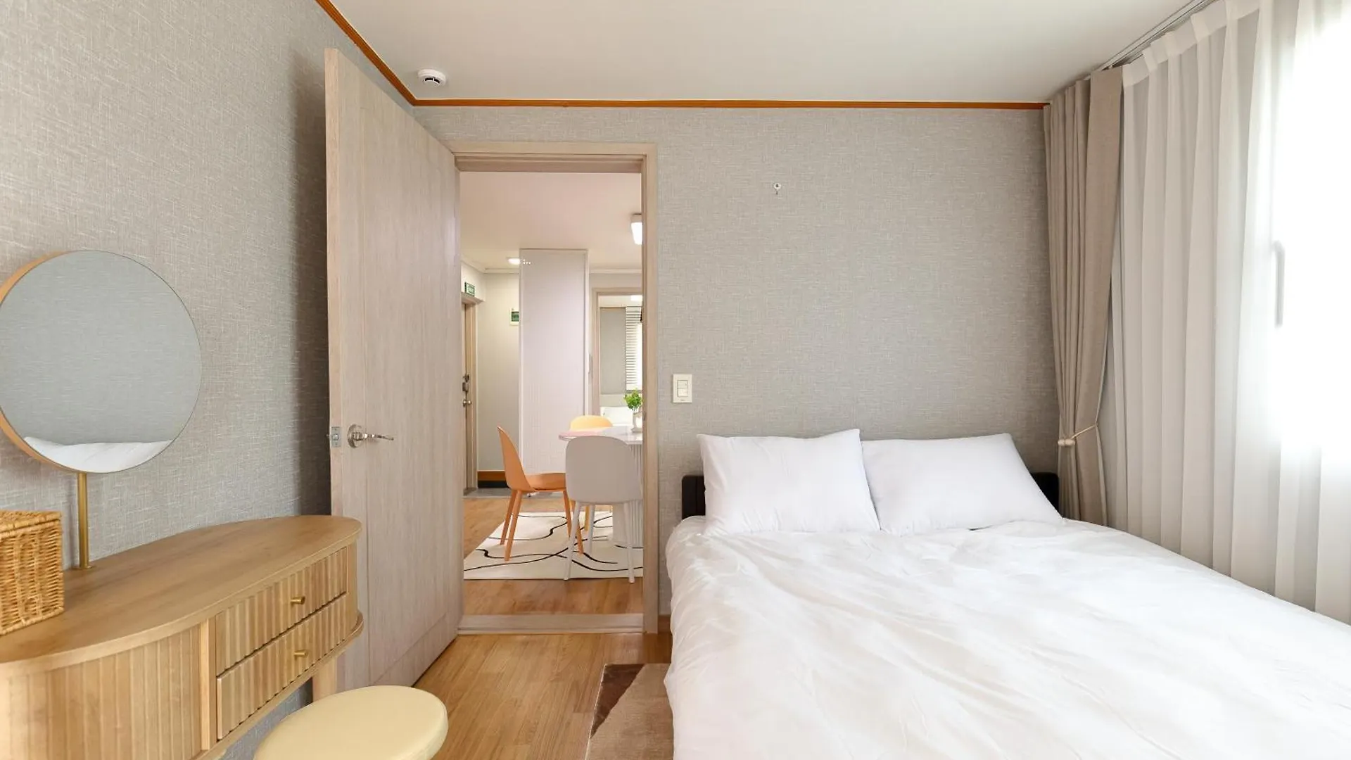 New! Cozy! #Grace Haven At Coex# Wifi,Netflix,Youtube, 3-Min Subway #Next To Coex# Gangnam District, Jamsil, Lotte World# ソウル特別市